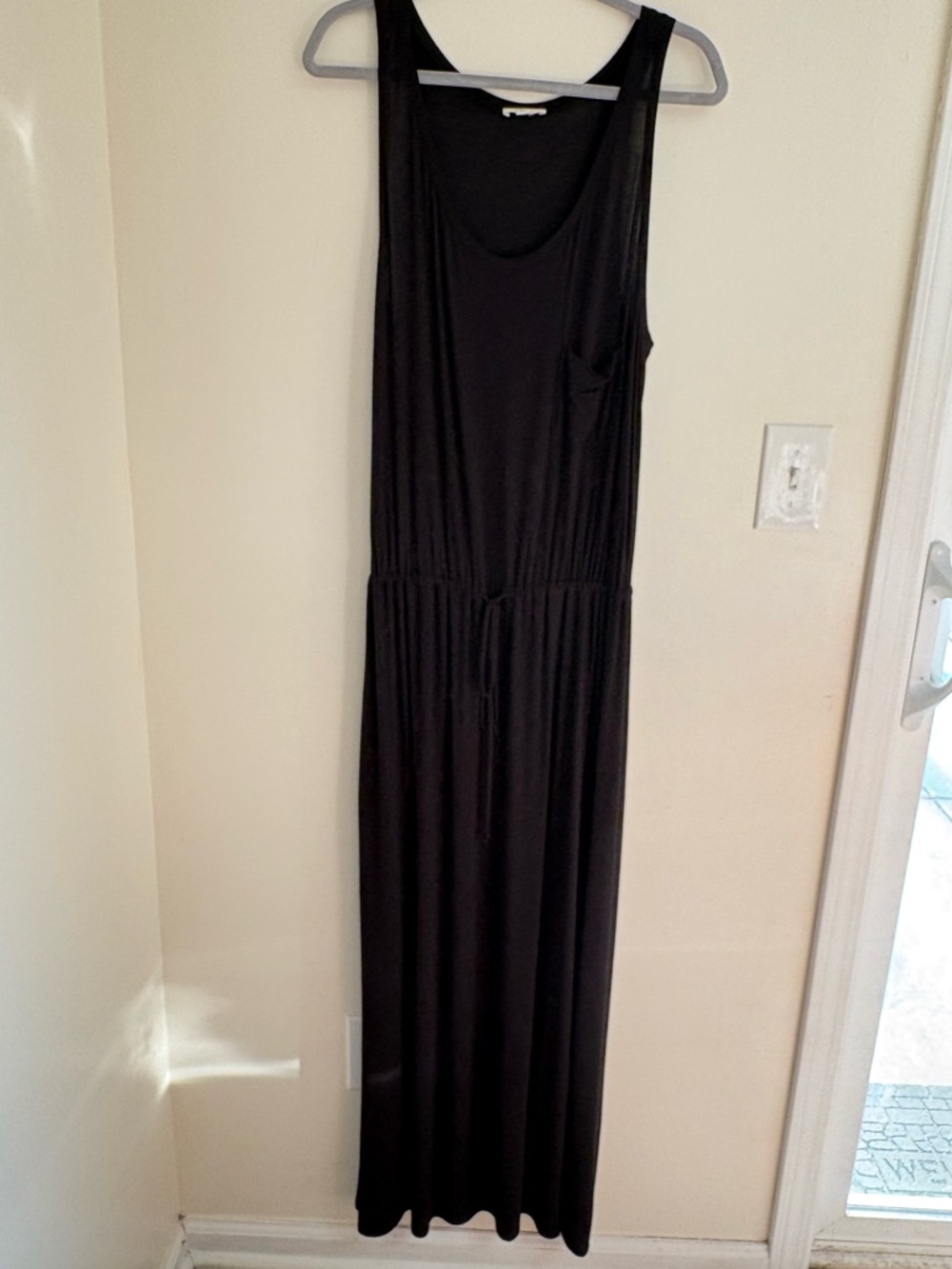 Caslon Black Top with Scoop Neck